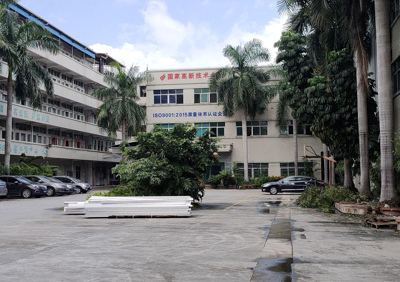 大朗村厂房出租，一至3楼，每层3000平，大小分租