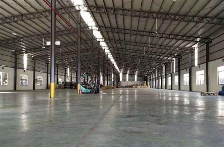 8元仓库急租 大朗大井头700平方单层仓库 可进拖头车