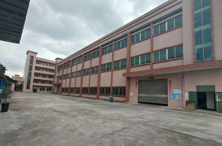 原房东独门独院厂房低价出租，空地大，货柜车进出方便，可办环评