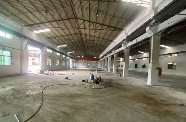 超大空地独院单一层6900平方，滴水8米，现成3部航车