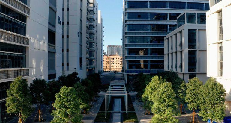 开发商直租全新厂房1800方实际面积租金含税