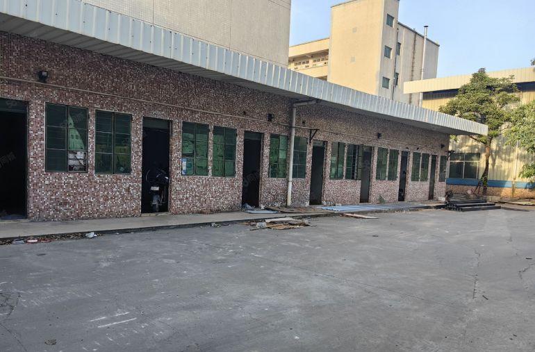 大朗镇新出原房东独门独院钢构厂房，面积3400平方实际面积