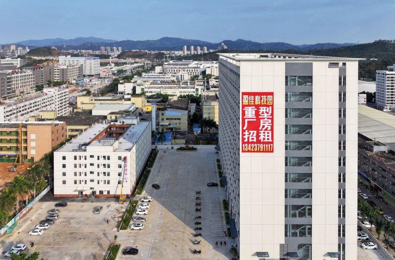 个人房东招租佛子凹工业一路2号起租面积1450平方