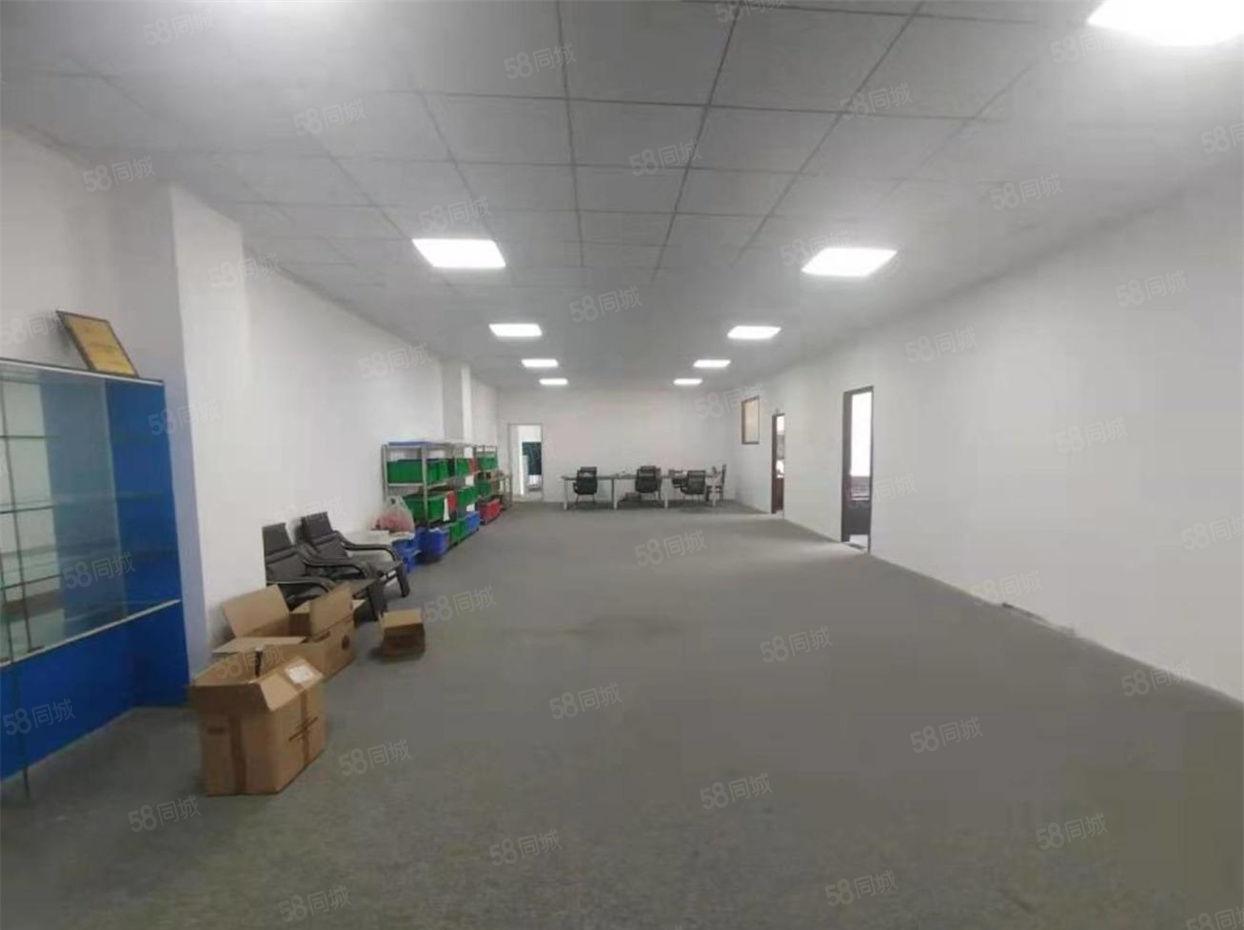 工业区厂房出租大朗楼上760平方，豪华装修，拧包即可投入生产