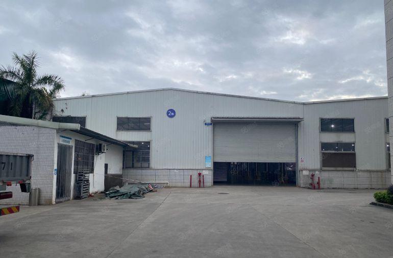 毗邻松山湖12米高钢结构厂房招租