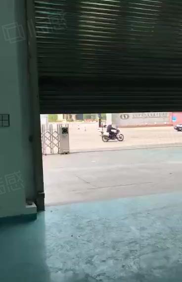 大朗钢构厂房高9米，带阁楼办公室共1900平方出租，工业用地