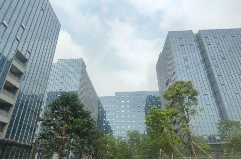 华为旁酷派房直租无公摊无基本水电可生产研发办公无公摊基本水电