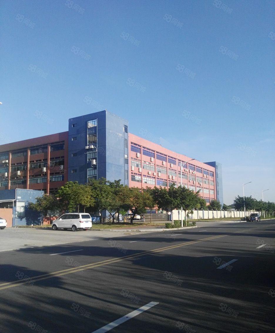 松山湖高新开发区九成新独院110000方工业厂房出租！