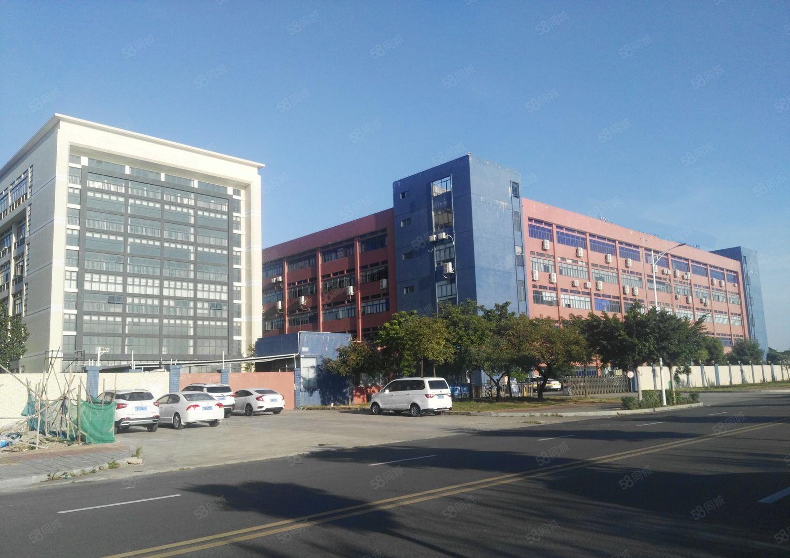 松山湖高新开发区九成新独院110000方工业厂房出租！