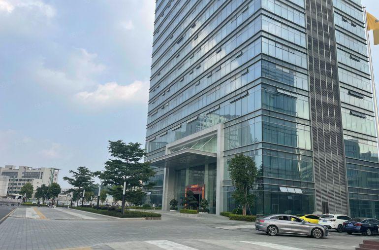 东莞松山湖华为旁一楼和楼上厂房仓库低价出租两百至两千平9元起