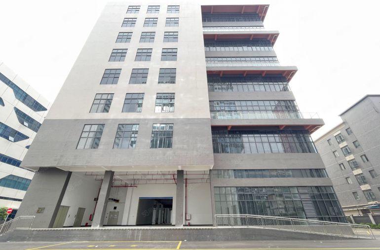 松山湖 厂房出租 电子精密机械设备组装智能制造