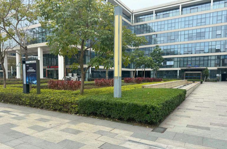 松山湖厂房出租，享受松山湖补贴政策，园区形象好靠近高速