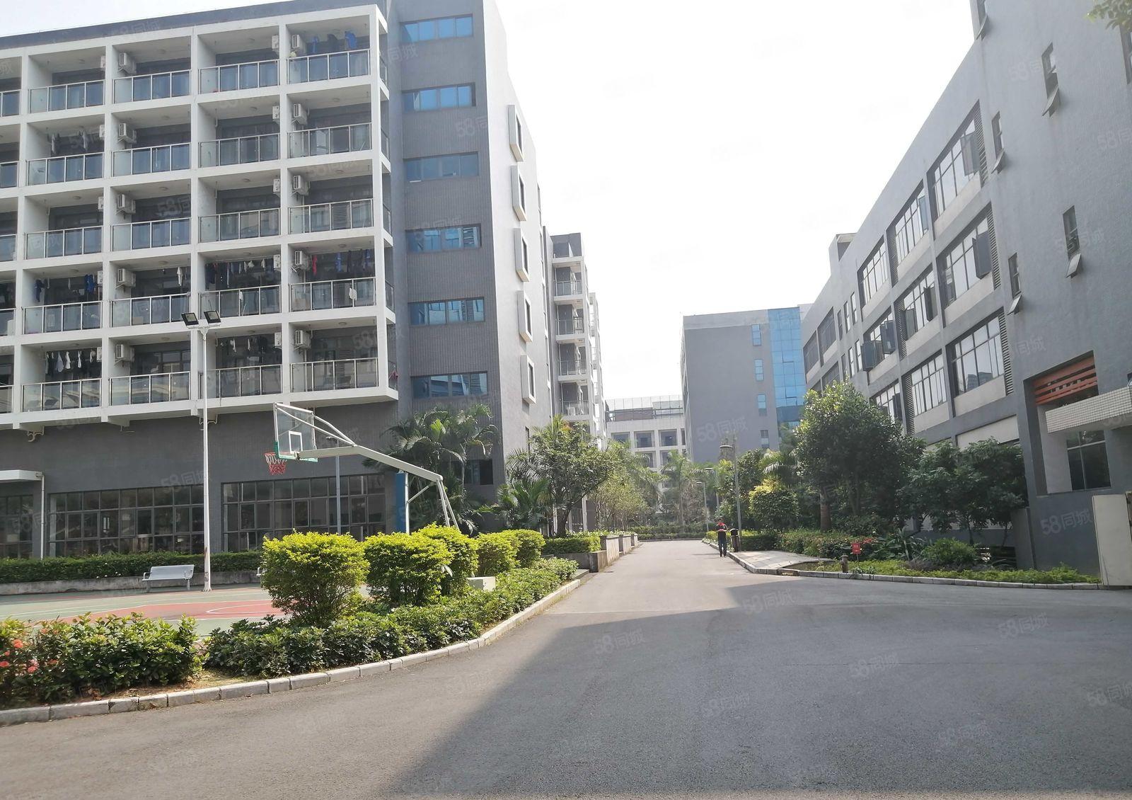 松山湖华为附近精装修一二楼厂房3200平米出租，可办环评！