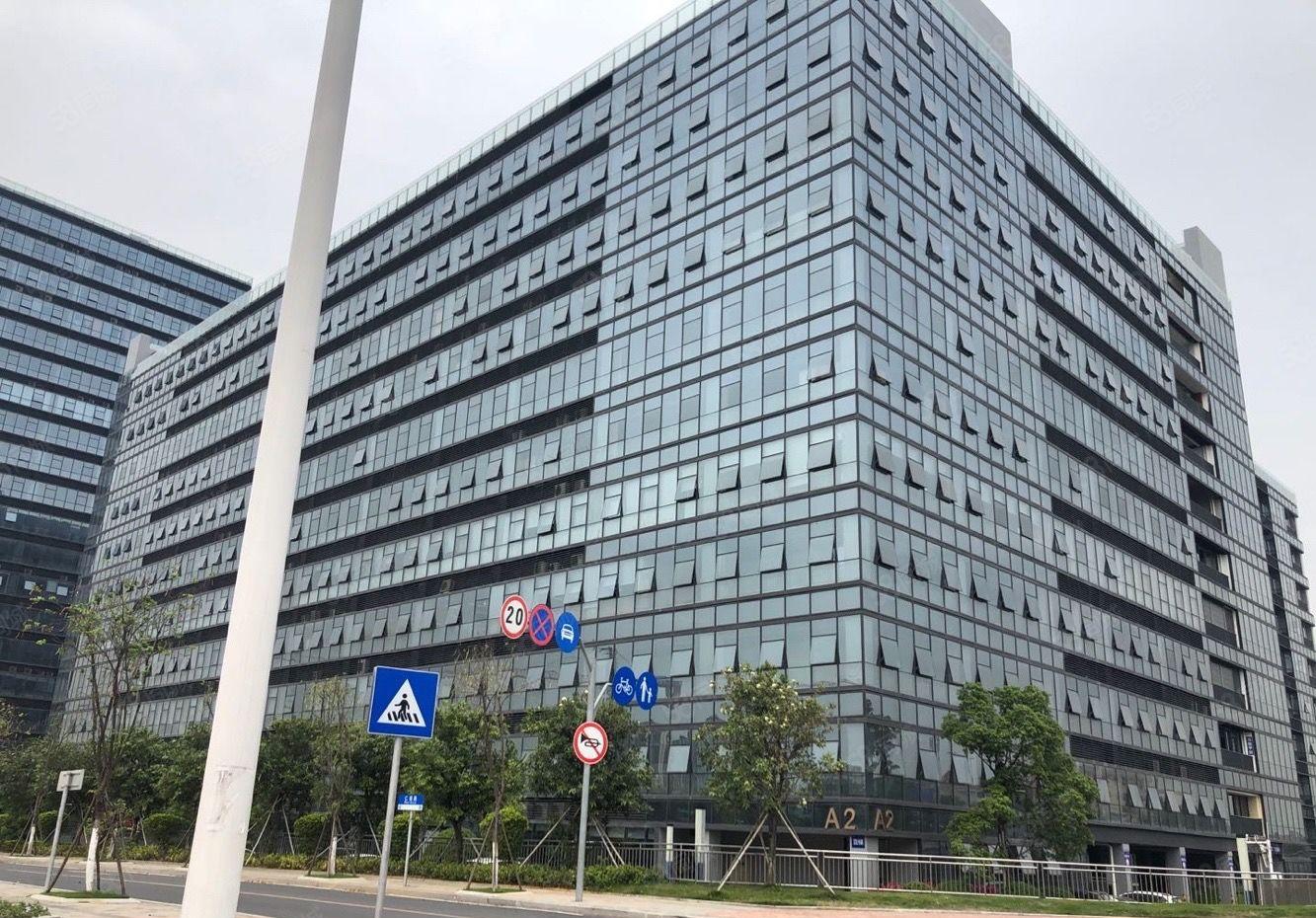 1500亩新型高档工业园区  形象极好 配套齐全 卸货方便