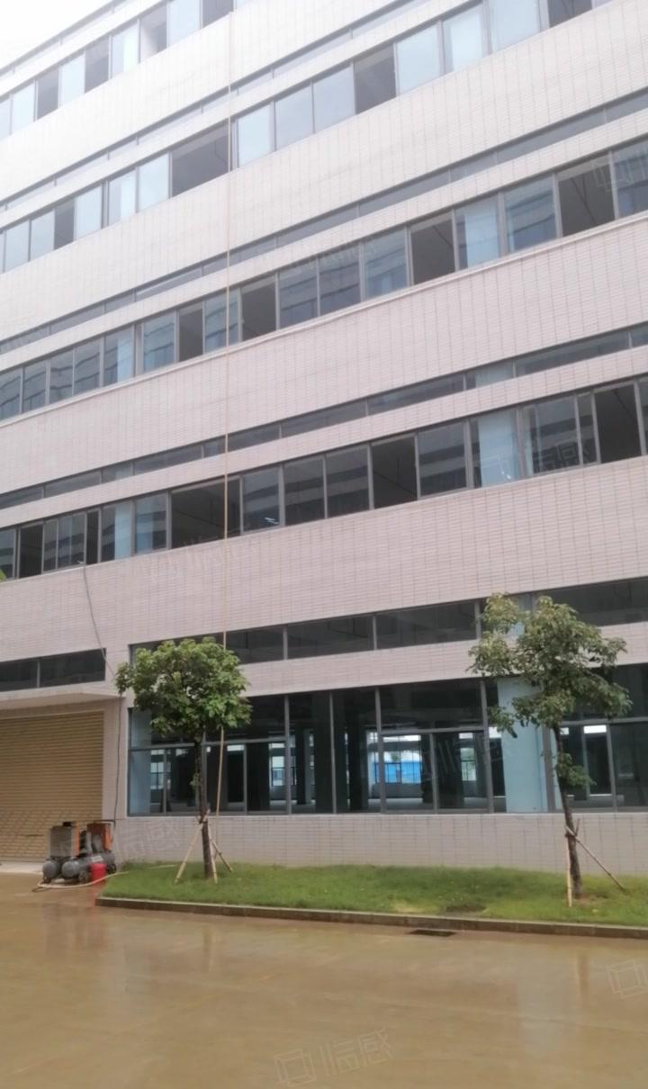 松山湖高新区精装修独院红本重型厂房20000方，大小分租！