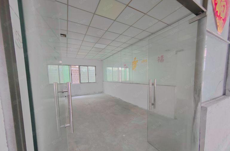 黄江镇刁朗村标准一楼厂房1400，交通方便，位置好招工