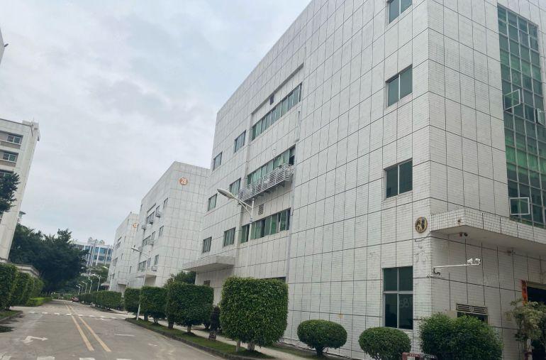 黄江镇临深片区新出原房东国有证6600平方米。