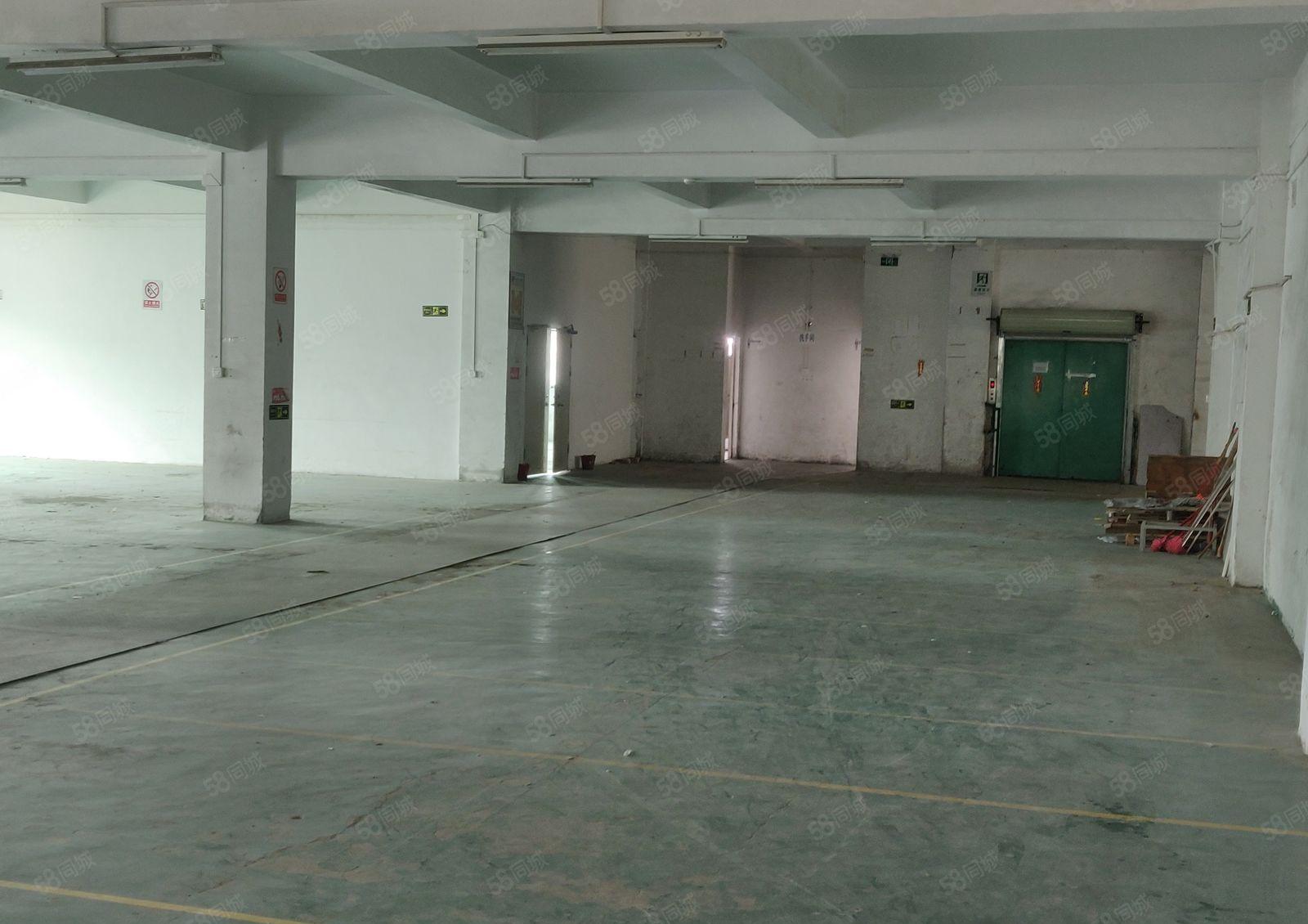 黄江镇中心靠大朗常平楼上1200平方内部带有现成办公室