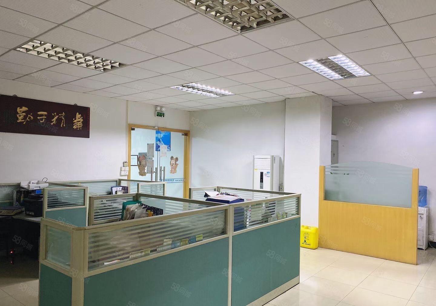 黄江一楼精装修1720平米厂房出租，价格实惠。可分租