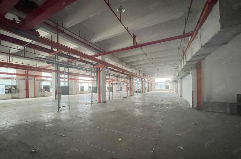 黄江镇临深一楼2700平三台航车非常适合注塑设备等底价租