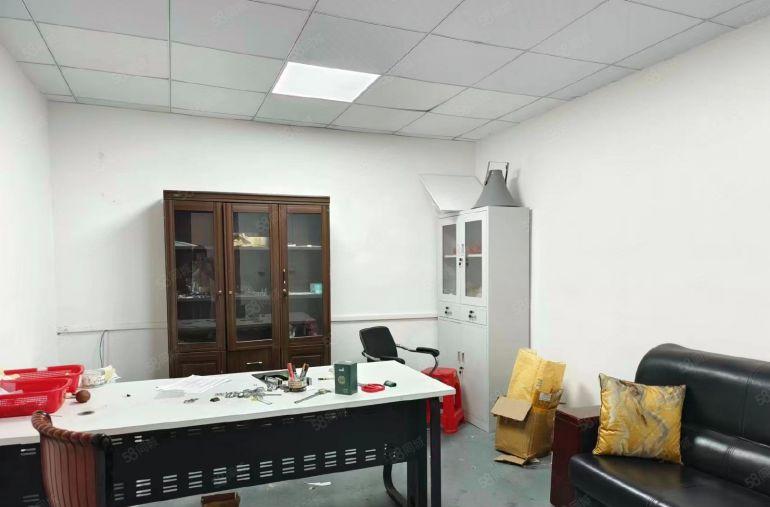 黄江单一层厂房出租靠近大路现成装修办公室水电齐全无需转让费