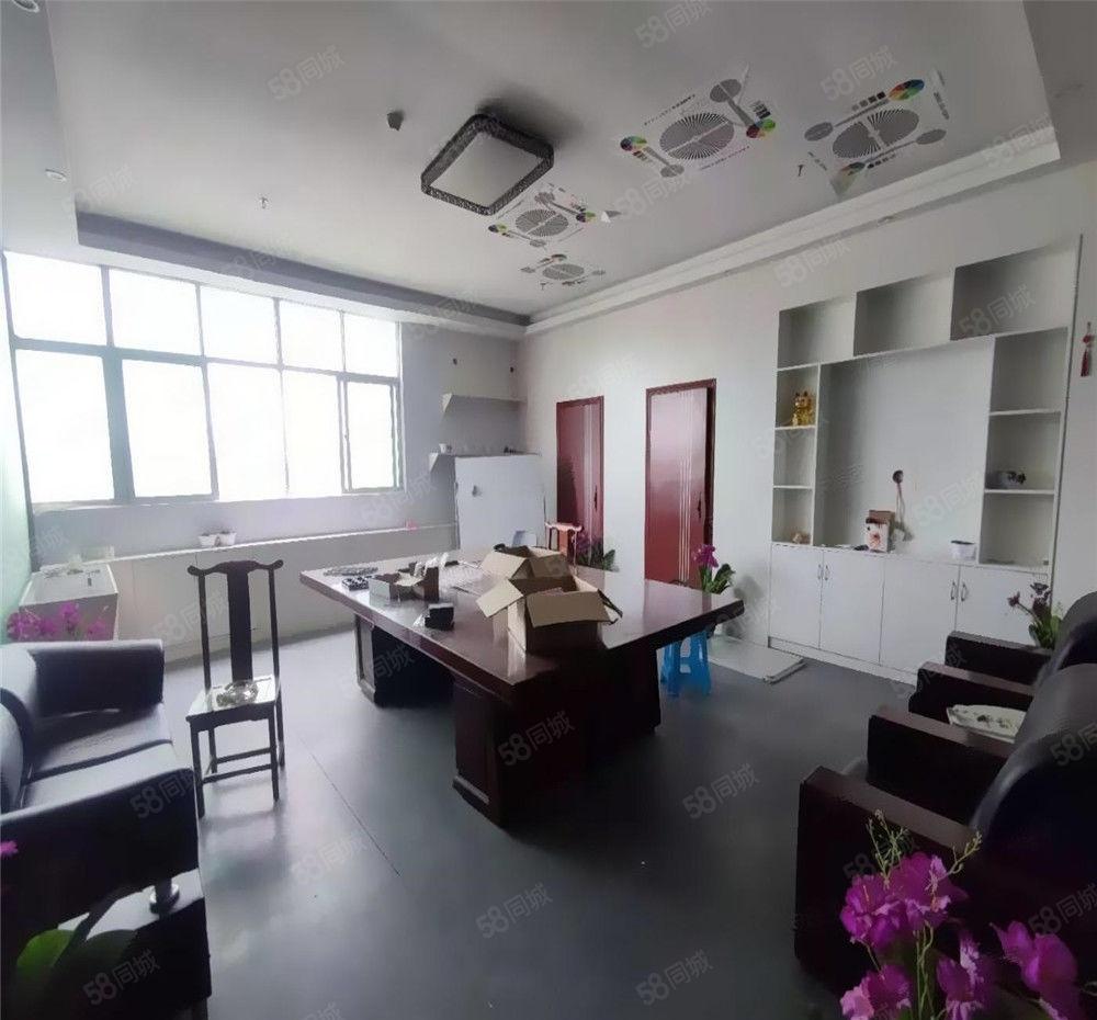 黄江原房东厂房出租楼上1200平方，豪华办公室精装修，带电梯