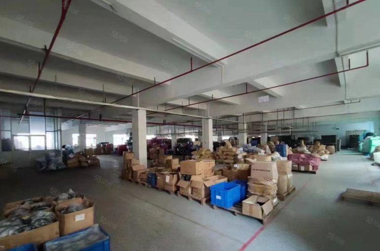 黄江厂房出租低价出租楼上一层680平方，带喷淋出租，精装修