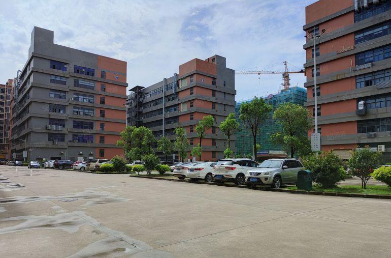 原房东9元东莞黄江大朗5千平厂房一楼楼上均有面积实在大小可分