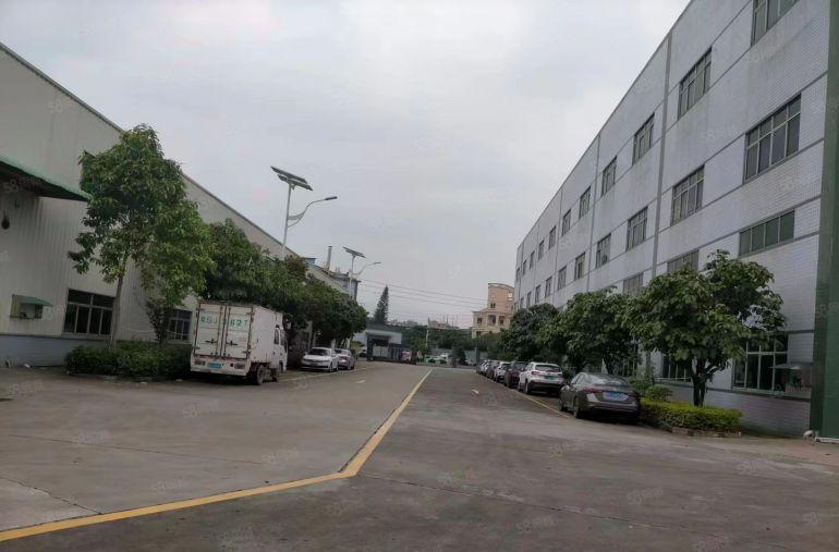 黄江附近独栋带隔层7700平原房东精装修厂房出租，可分租