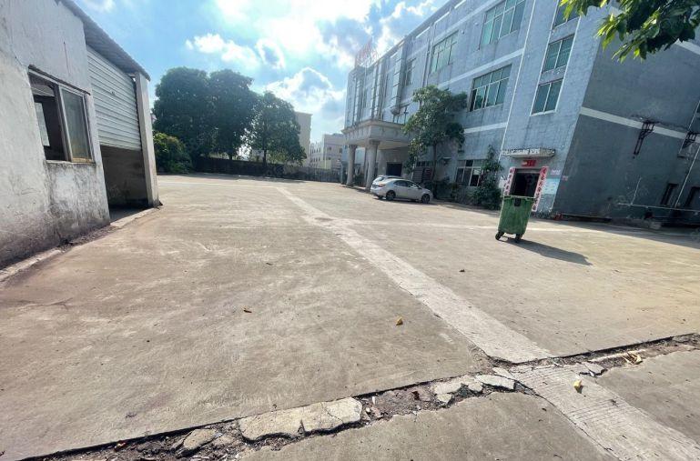 黄江新出独门独院标准厂房6800平方三层可和租