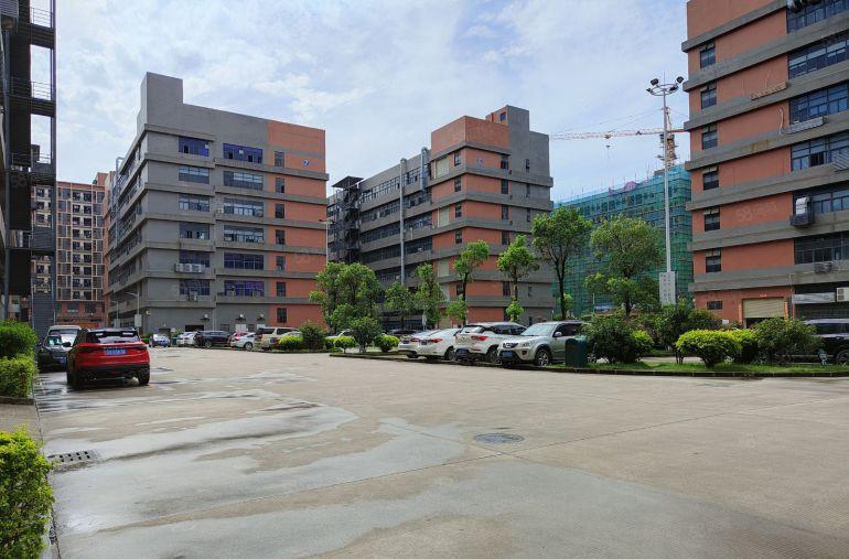 原房东9元东莞黄江大朗5千平厂房一楼楼上均有面积实在大小可分