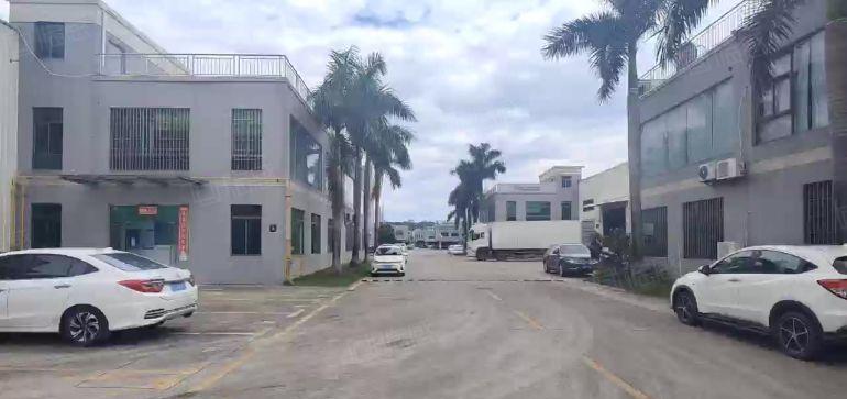 黄江镇本地阿叔出租自有钢构厂房2000平方高度8米可架航车