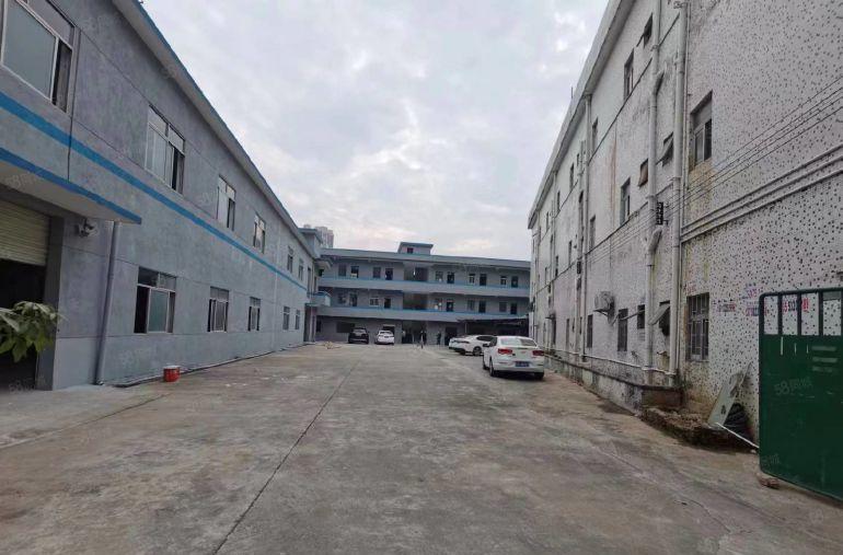 年前低价整租靠深圳光明黄江田心2层标准小独院3500平方可分