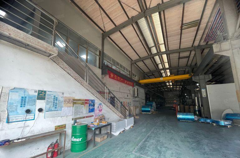 黄江镇临深高速旁1800平钢构12米高有航车现成办公宿舍