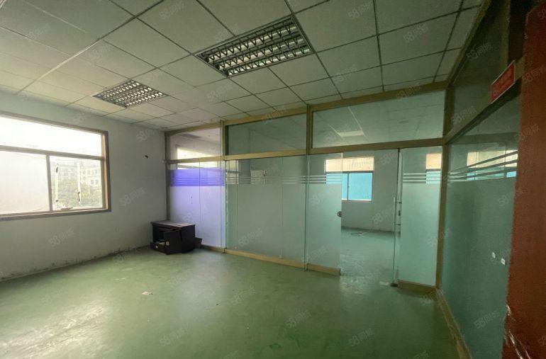 黄江镇临深二楼整层2400平低价出租有办公室好招工