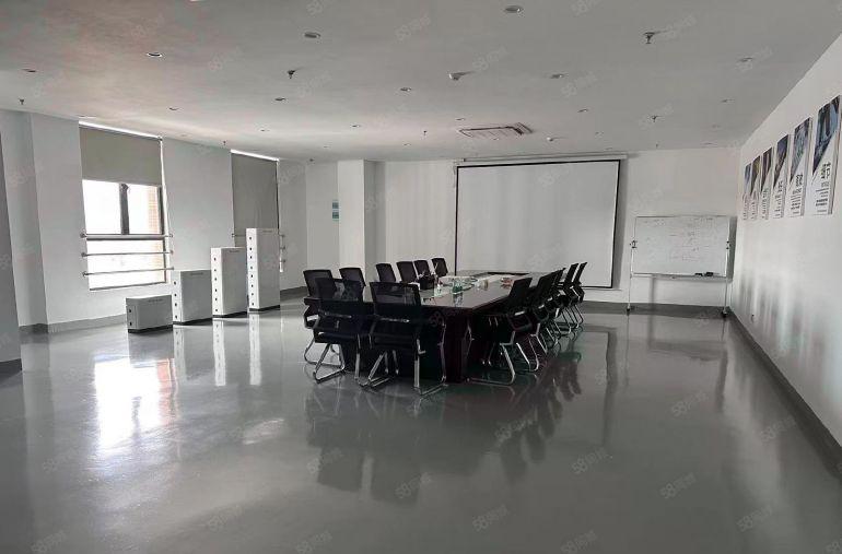 10元出租黄江镇原房东厂房1500平方精装修客货分离超大空地