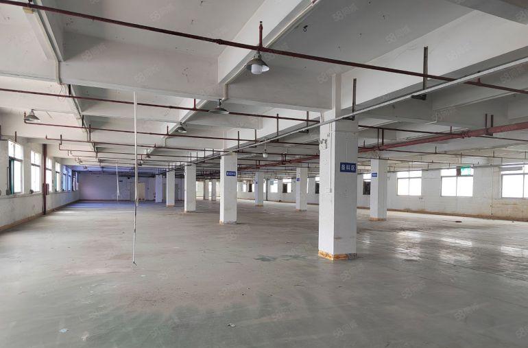 黄江镇高速出口附近 原房东标准独院8000平厂房出租 带装修