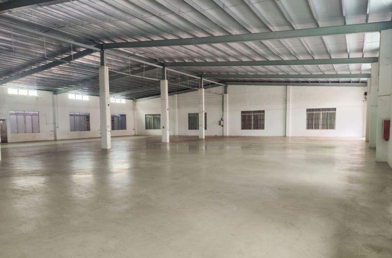 黄江镇原房东独院厂房出租超大空地全新地坪漆玻璃办公室。