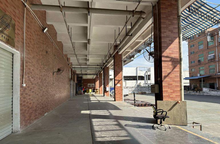 带一整排卸货平台，独院12000平，单层4000平厂房出租