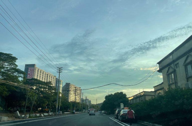 黄江临深全新厂房单价13块低价出租，600平起分租