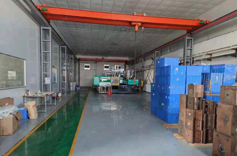 大岭山石大路旁单一层现成航车 小面积厂房出租 高7米 精装修