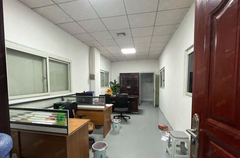 大岭山镇杨屋楼上700平无尘车间水电办公室装修拎包生产