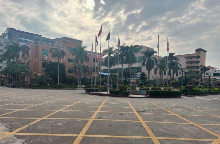 （独院）原房东大岭山新出8000平方现成装修水电齐全厂房出租