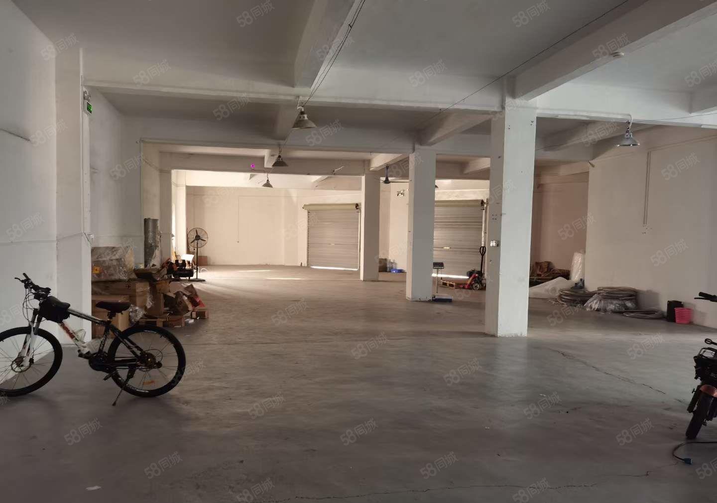 大岭山杨屋高速口 650平临街一楼厂房出租 办公室 精装修