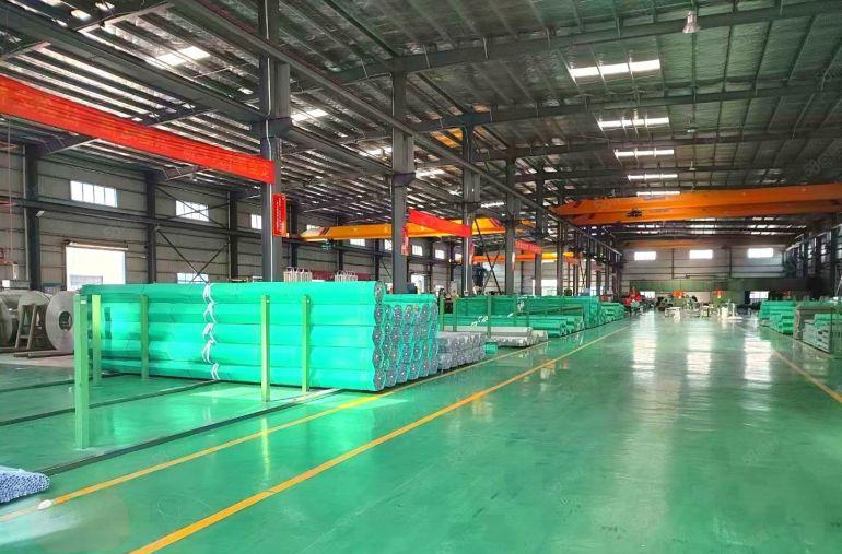 大岭山带行车钢构3800平11米高原房东厂房出租现成水电装修