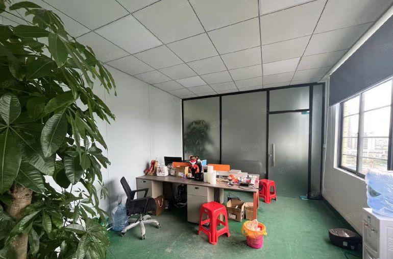 9.9元无公摊 大岭山镇本地原房东空出楼上650平方厂房出租