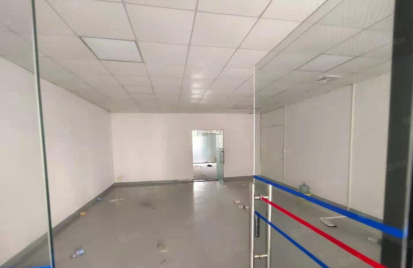 大岭山新出原房东单一层实际面积1000平带航车厂房出租。