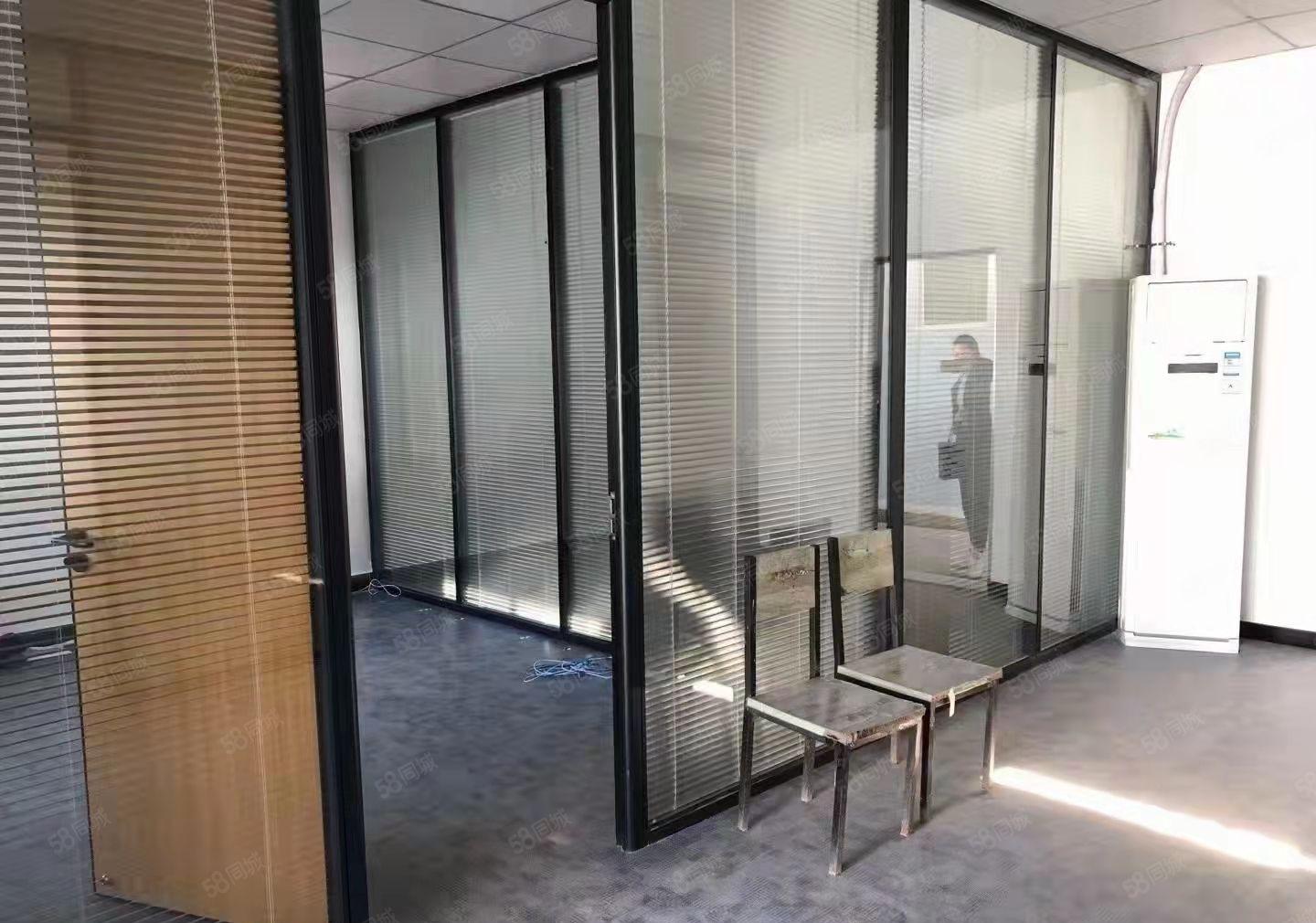 大岭山大片美工业区附近新出独院1800平方，靠山边，进出方便