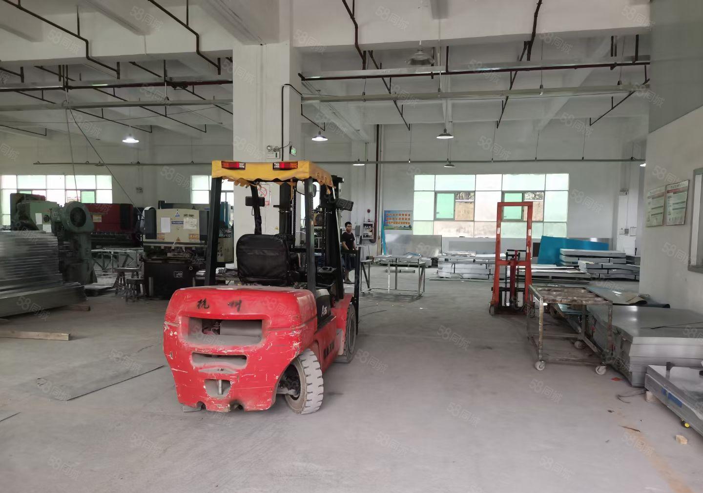 大岭山实业客转租，标准一楼1300平方，厂房共3层