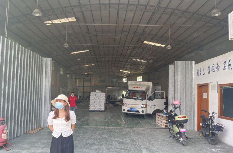 大岭山厂房出租，新出原房东单一层，带独栋办公室空地大好进挂车